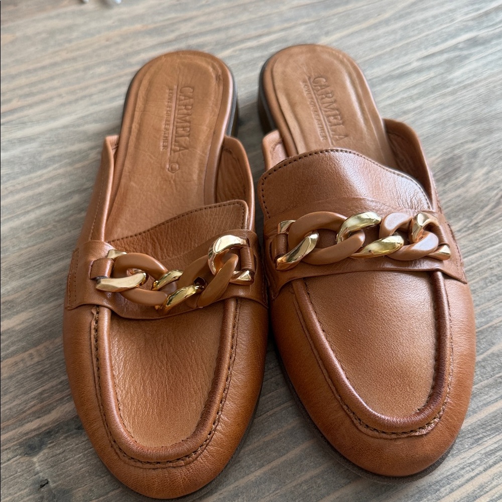 Carmela Brown Leather Loafers with Gold Chain